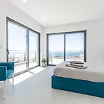 فيلة Locki With Jacuzzi And Private Pool