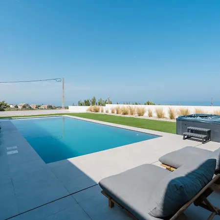 Willa Locki With Jacuzzi, Private Pool And Sea View